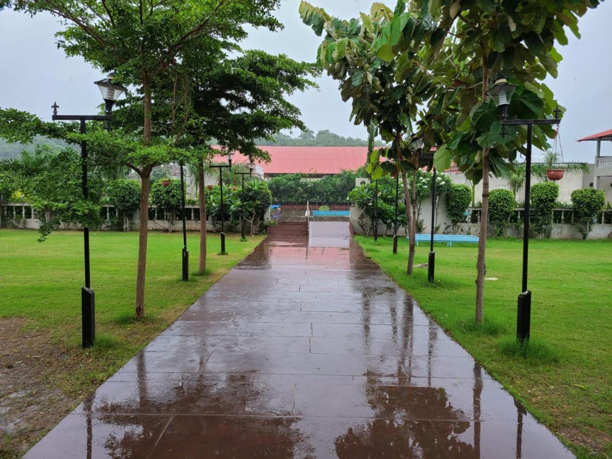Jaidev Farms And Resort Chhindwāra 外观 照片